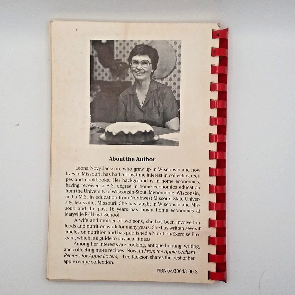 From The Apple Orchard Cookbook Recipes for Apple Lovers Lee Jackson 1st Ed 1984